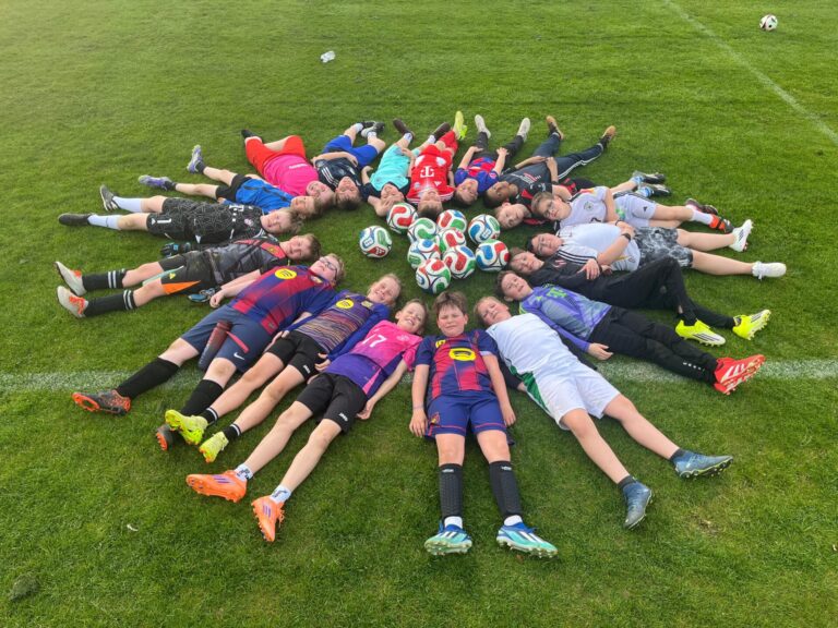 Neue Trainingsbälle für E2/E3 der JSG