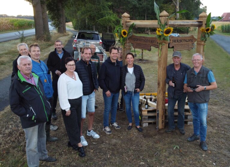 Neuer Wegweiser am Friesenweg