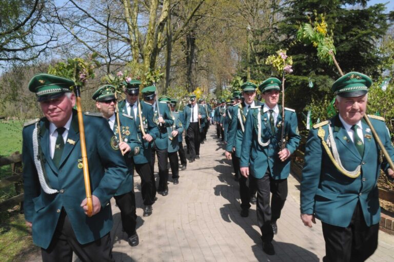 Dat Neieste – Ausgabe April