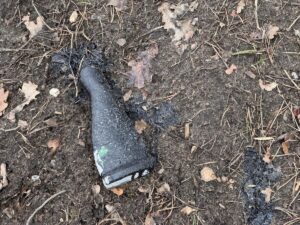 Illegale Müllentsorgung un Sachbeschädigung auf dem Trainingsplatz