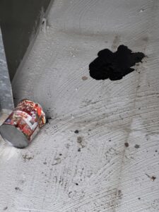 Illegale Müllentsorgung un Sachbeschädigung auf dem Trainingsplatz