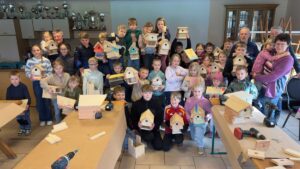 Junge Nistkästenbauer waren begeistert