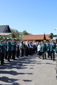 Strahlendes Schützenfest mit Königin Doris in Döthen-Stottenhausen begeistert Besucher